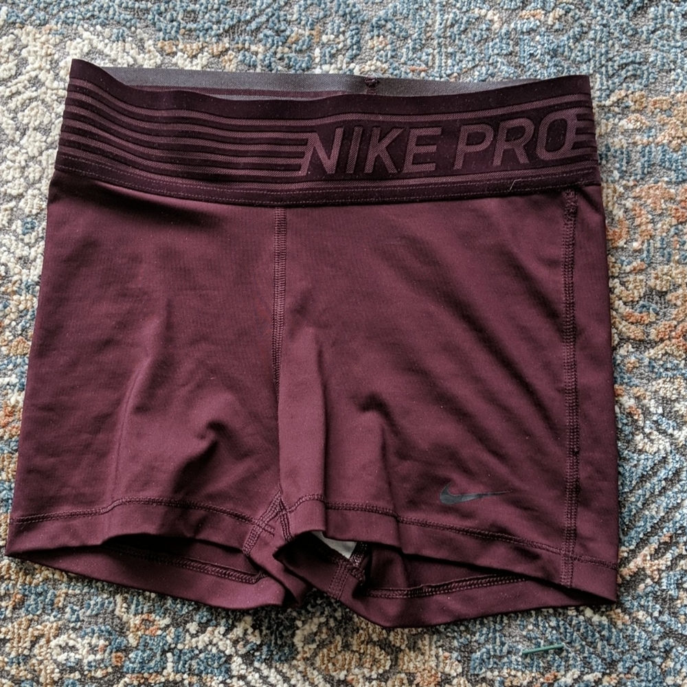 Compression training shorts Burgundy